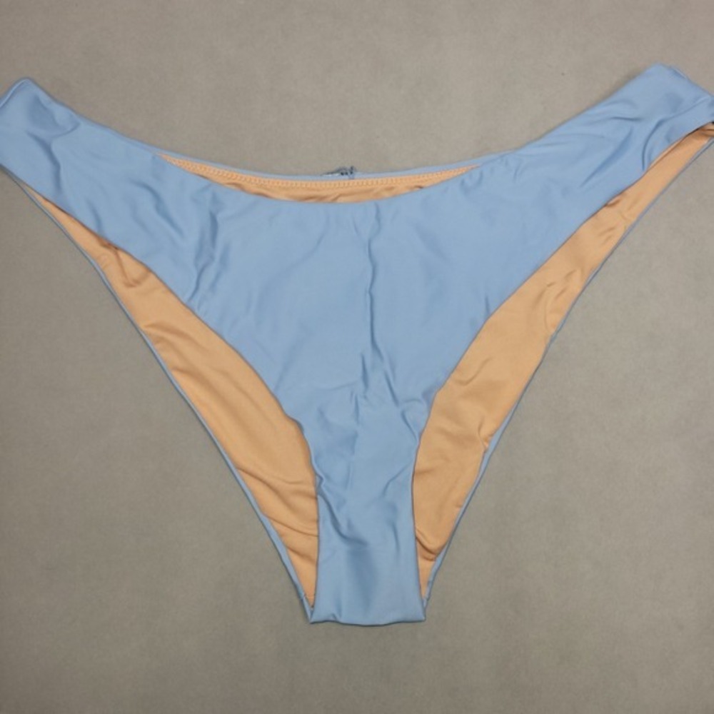 New J.Crew Curved-Waist Cheeky Bikini Bottom Womens L Light Blue Swim BC125 - Picture 2 of 6